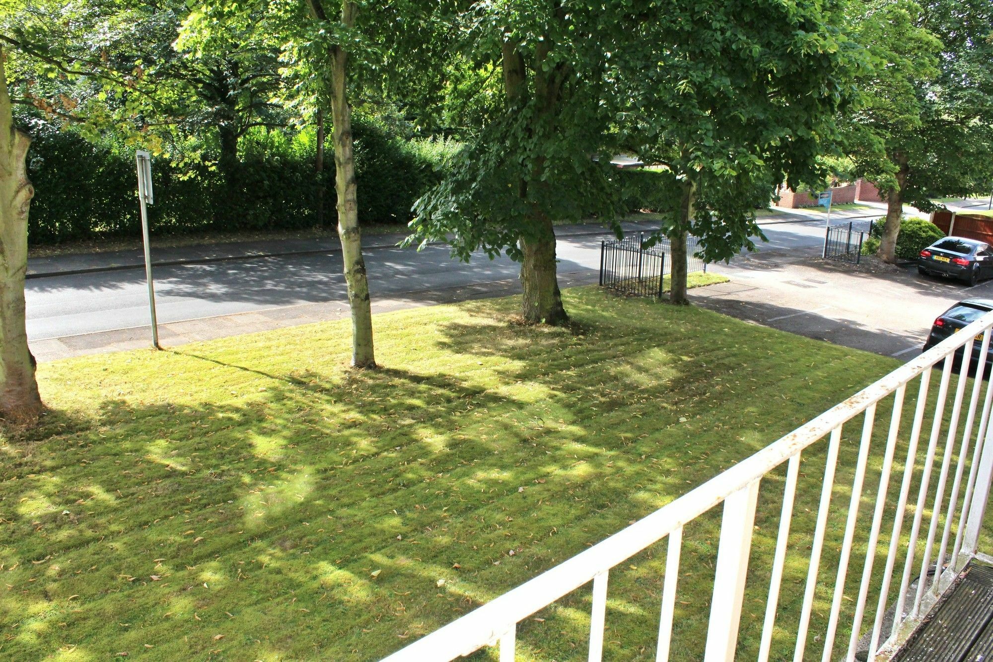 Doncaster - Boswell - Large Balcony Apartment - 2 Double Beds - 2 Bedrooms - Close To Town & Racecourse - Off Street Parking 2 Cars - Fast Wifi Exterior foto